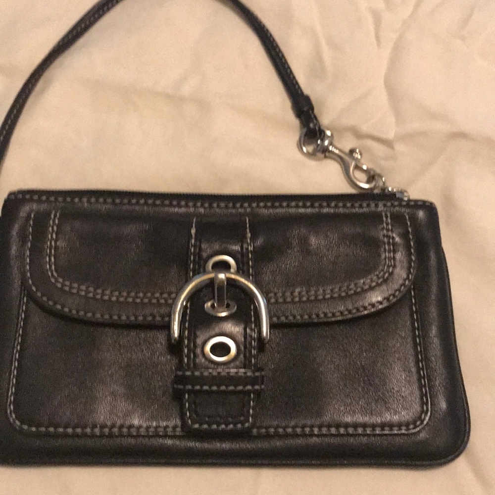 Coach black wristlet excellent condition